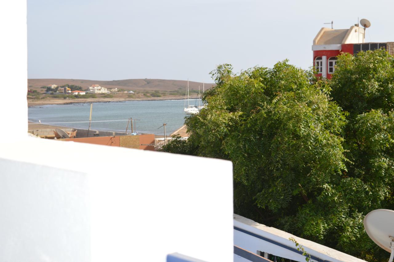 Yacht Club Sal Bed and Breakfast Palmeira Exteriör bild